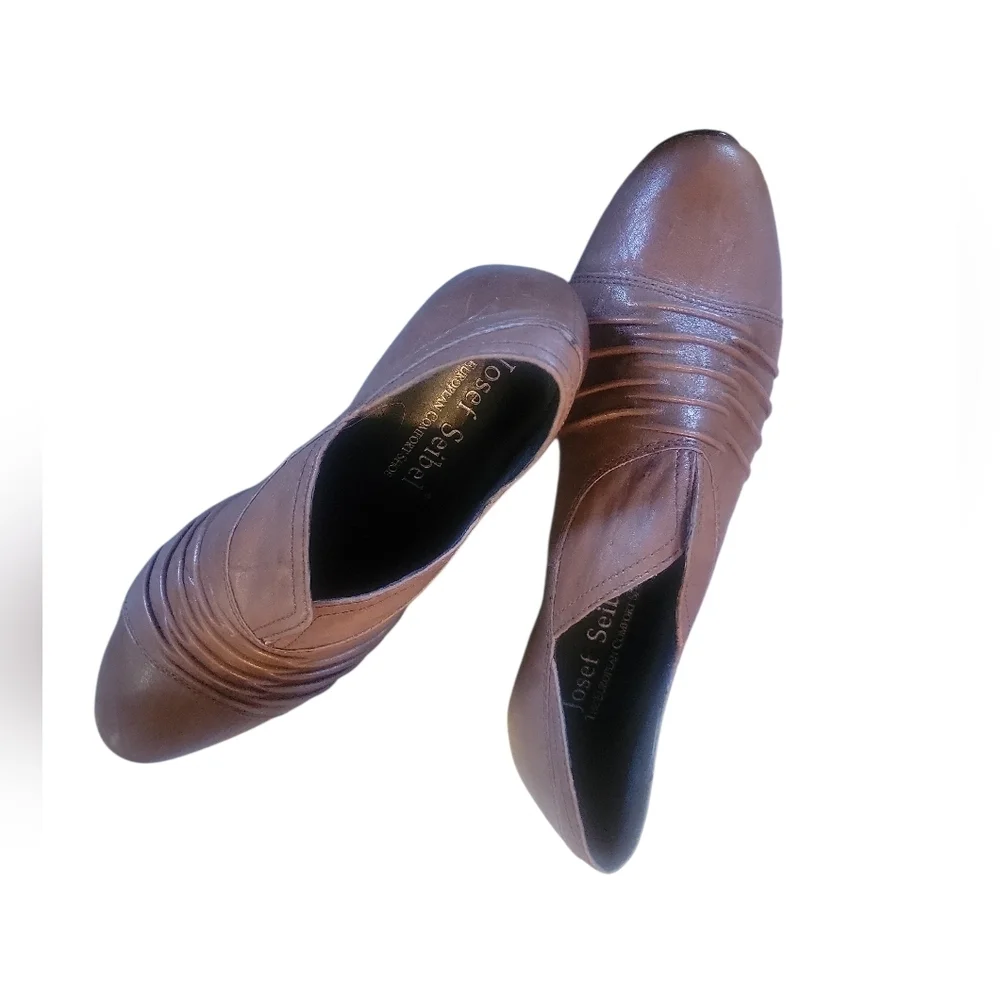 Josef Seibel Women's Comfort Non Slip Pleated Brown Leather Loafers 37